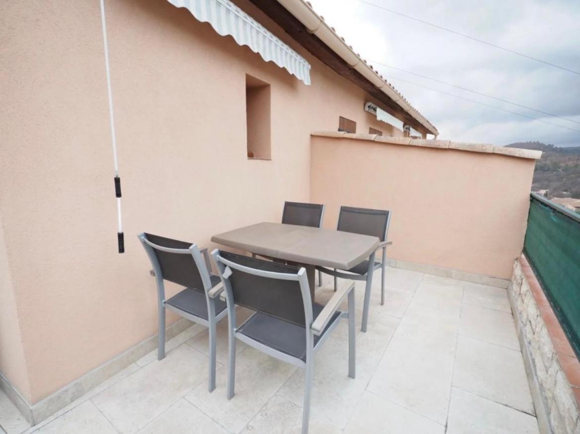 Studio Meuble Avec Terrasse Greoux-les-Bains Bagian luar foto